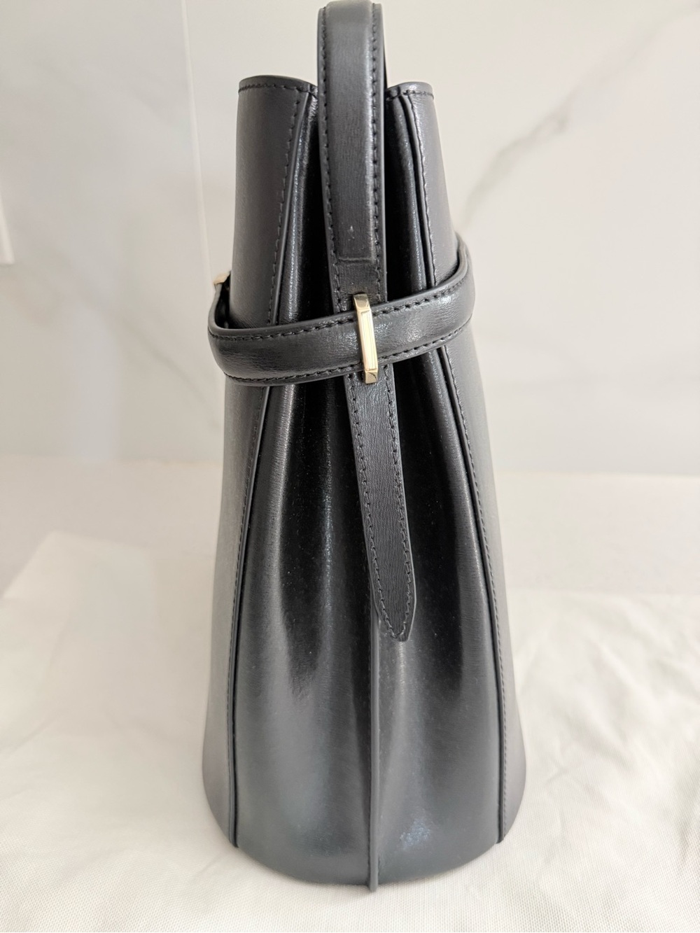 TOTEME Belted Tote Black Leather - Picture 6 of 9